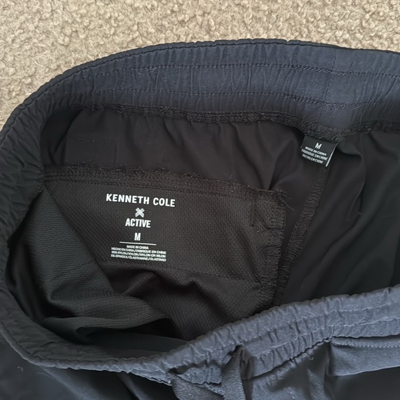 Kenneth Cole “The Tech Jogger Pant” - Picture 3 of 3